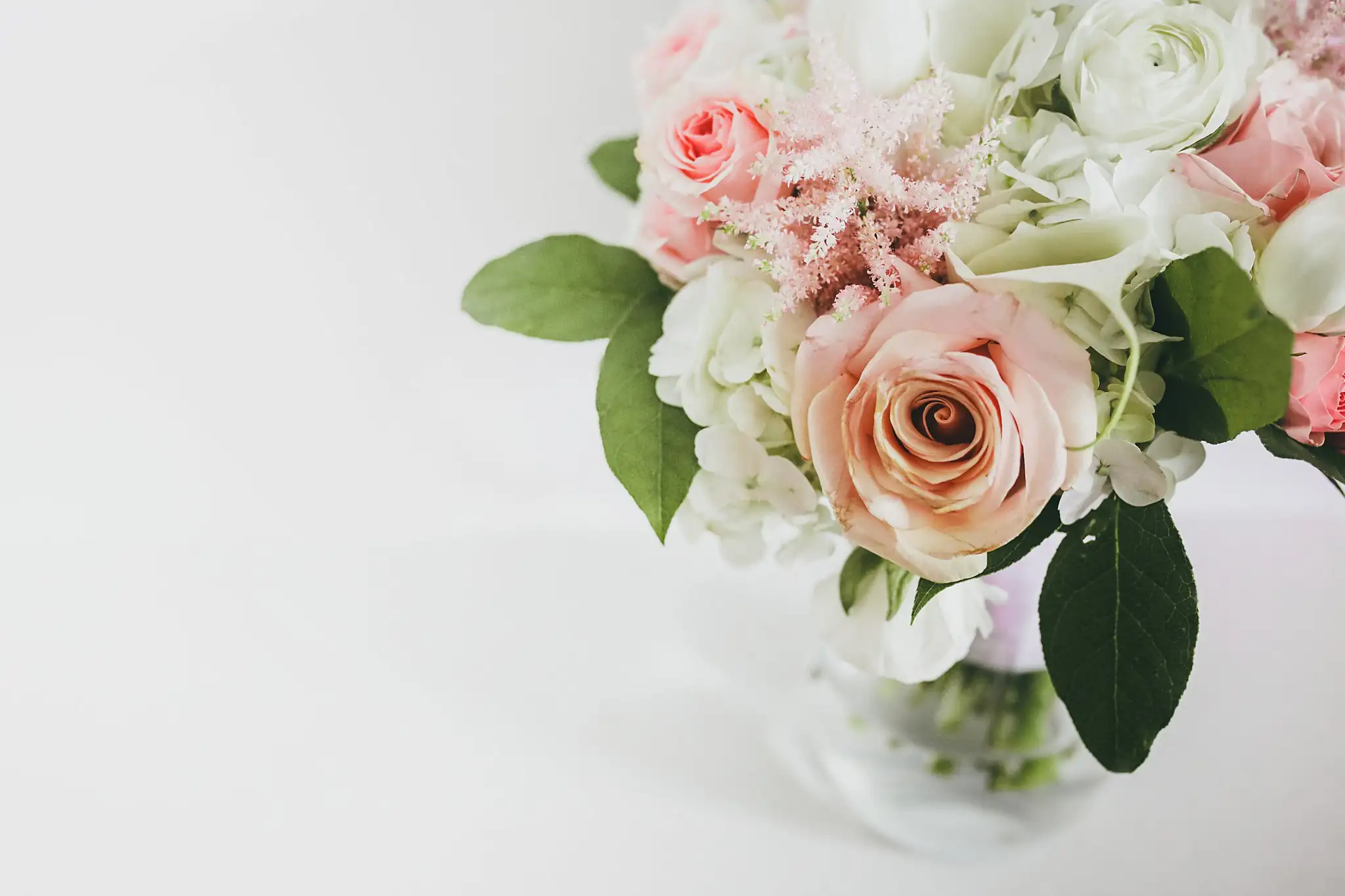 Wedding Florals: the blush and peach bouquet up close, at an elopement at Ventanas in Atlanta, GA