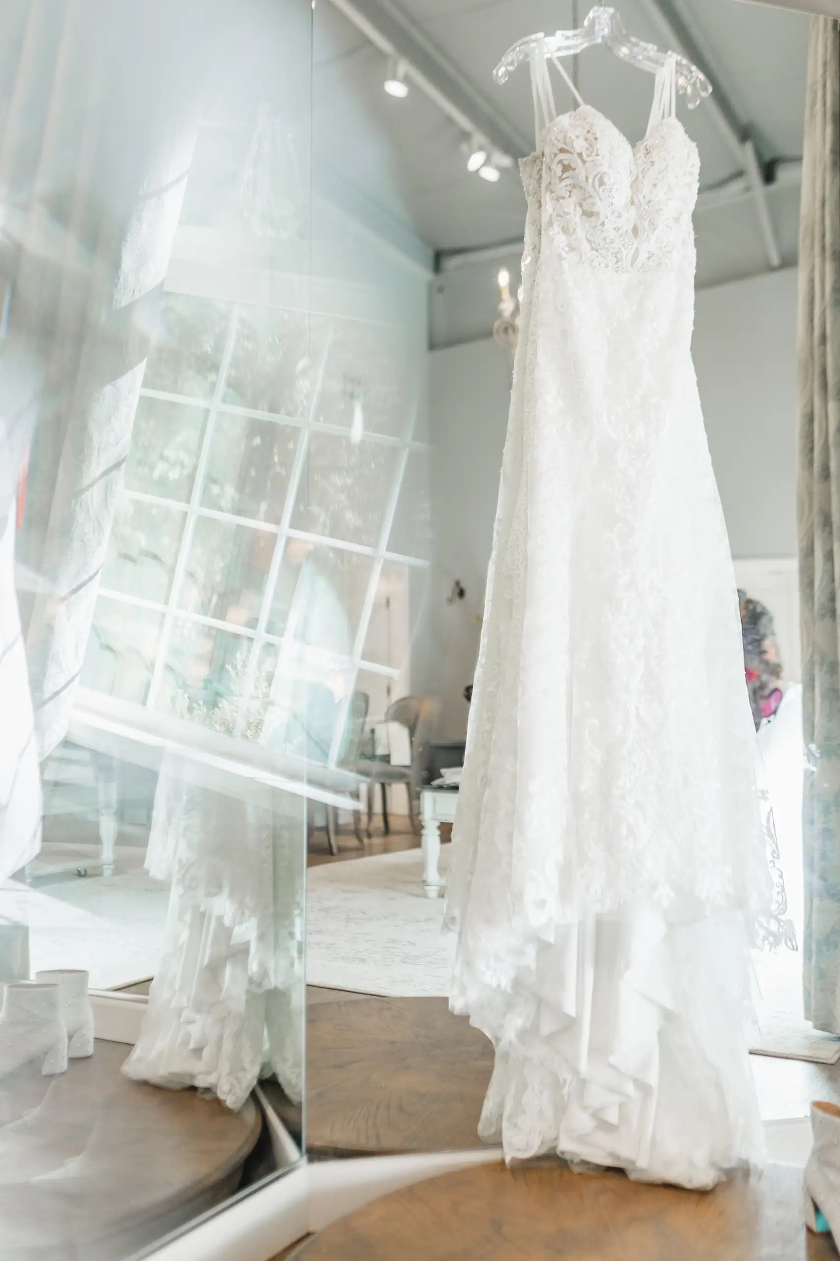 Details Wedding Megan Adam Butterfly Pavillion Love and Story