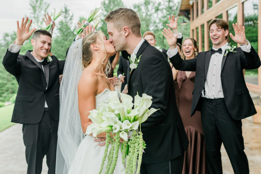 Love & Story Light and Airy Romance Style Bride and Groom with wedding party